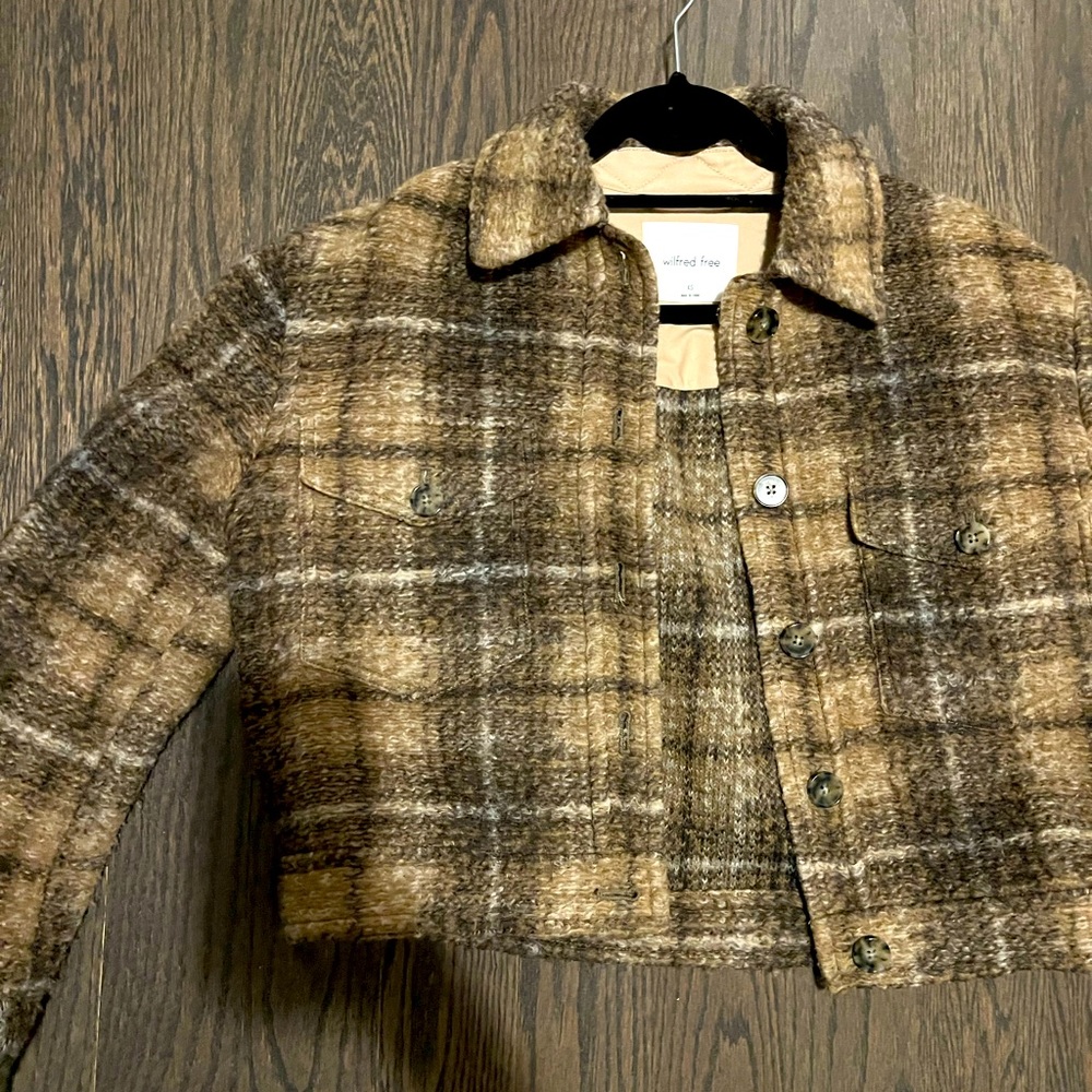 Brand new aritzia wool shacket (the ganna cropped shirt jacket)